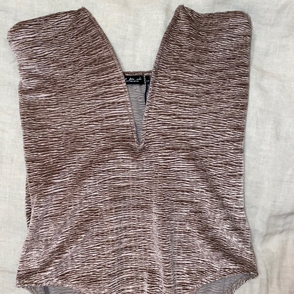 Urban outfitters deep v bodysuit - Picture 2 of 2